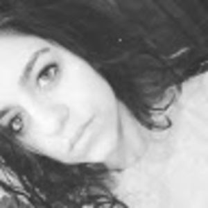 Meet your Posher, Caitlyn